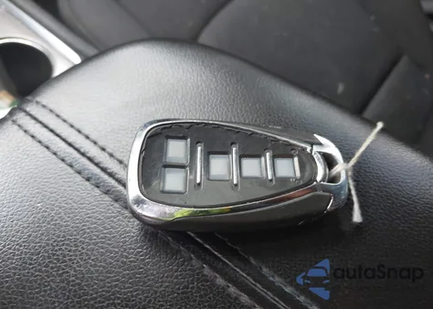 2020 Chevrolet Malibu Fwd Lt из США, поврежденный, VIN 1G1ZD5ST6LF061976